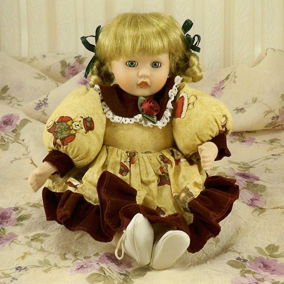 2 Anco Setting christmas Music Box Dolls - Picture 3 of 7